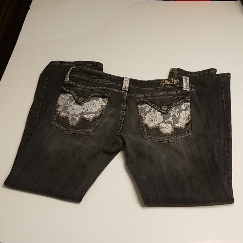 Miss Me laced pockets size 31.
